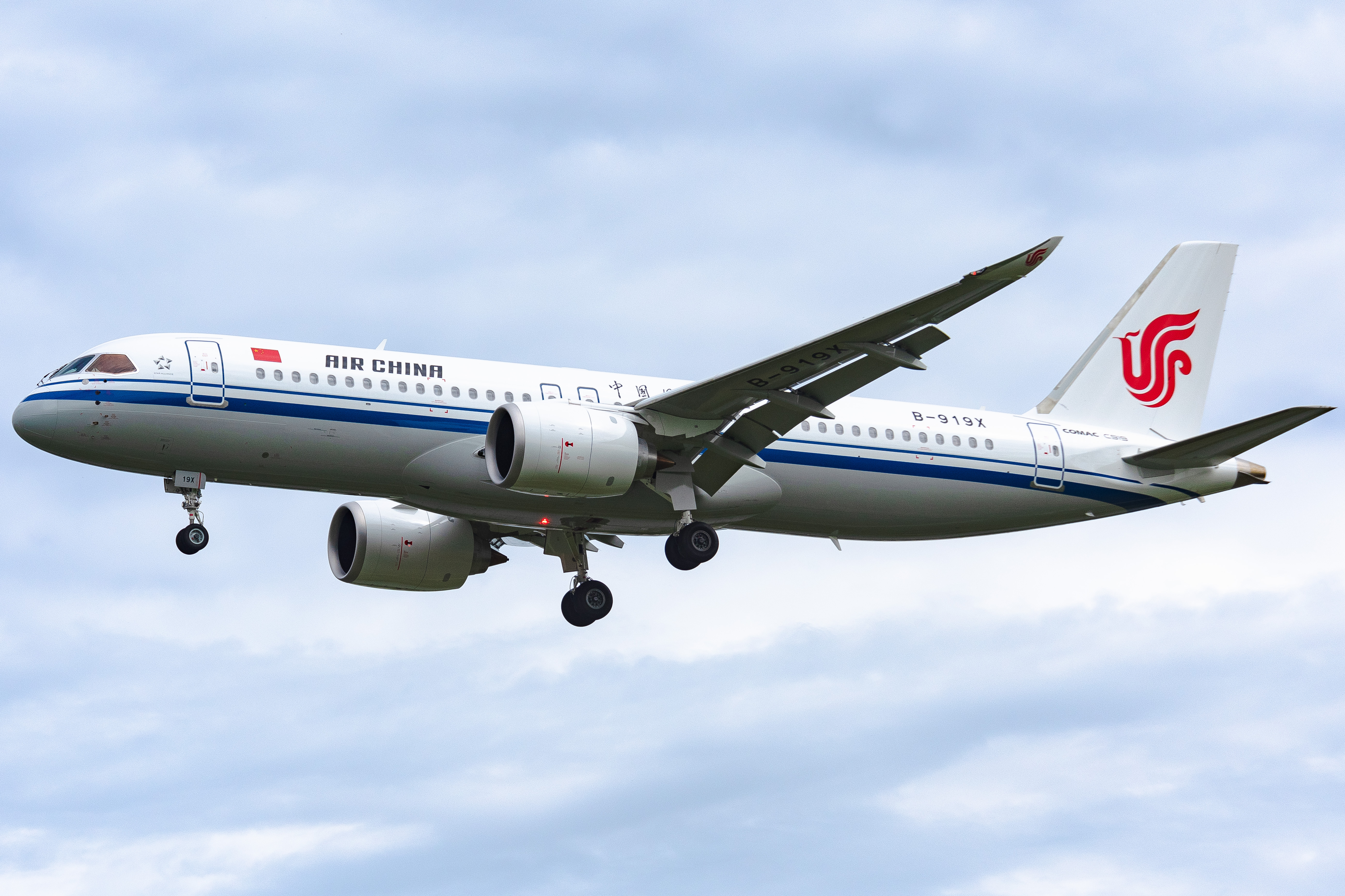 C919 Lead Engineer Zhang Yanzhong Maps Out Sanction-Proof Supply Chain